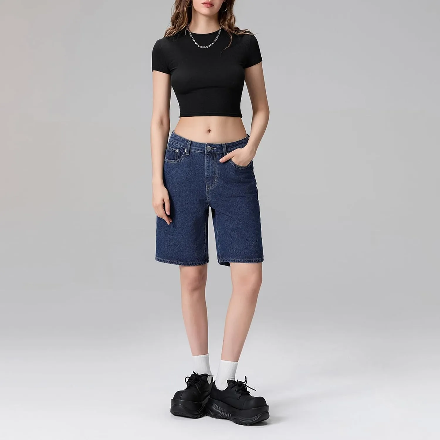 Women Y2K Baggy Denim Shorts Loose Mid Rise Cargo Long Jean Shorts Summer Wide Leg Distressed Carpenter Jorts