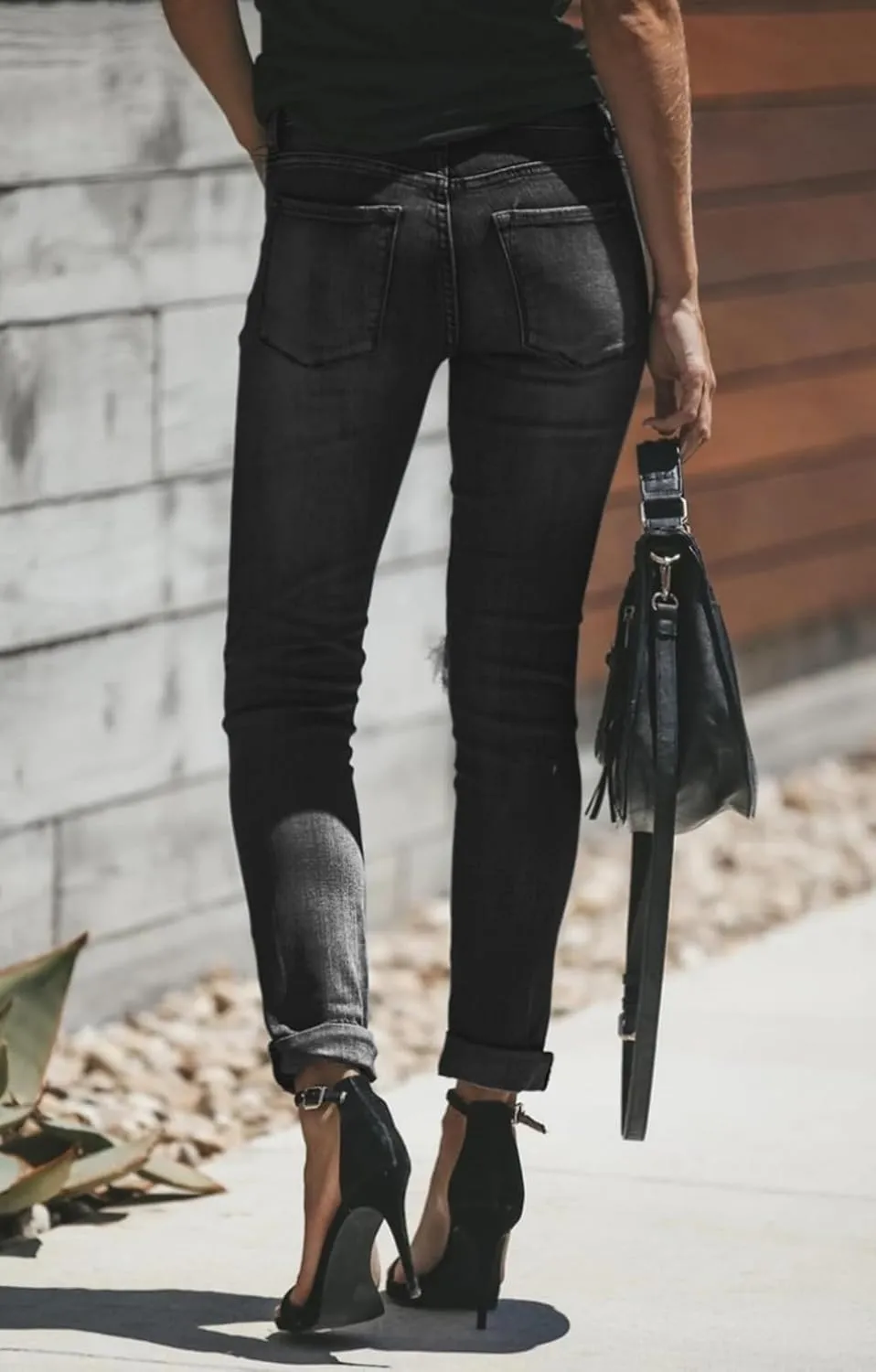 Women's Distressed Mid Waisted Boyfriend Jeans Loose Fit Ripped Stretchy Denim Pants