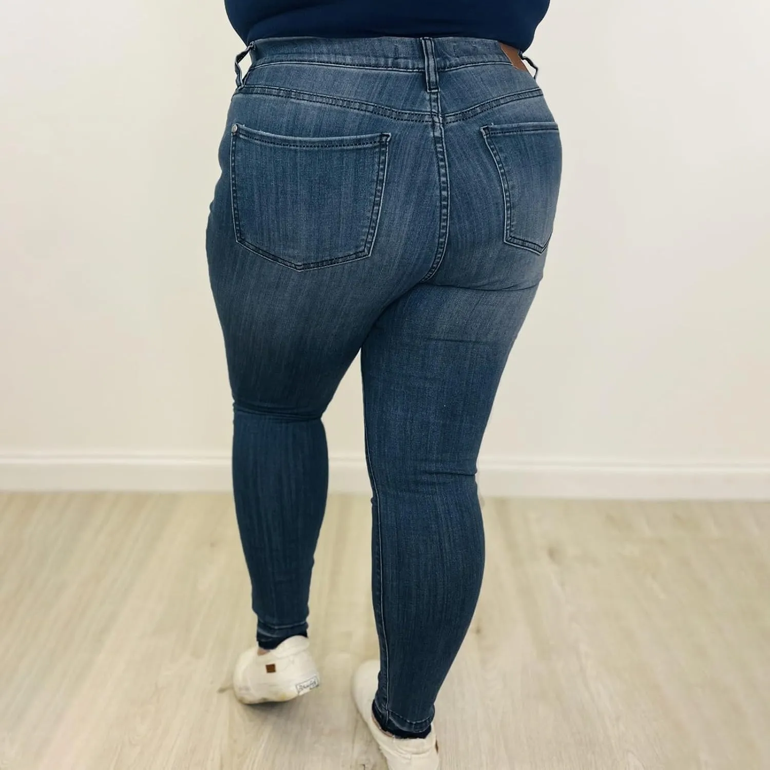 Women's Pull on Elastic High Waisted Skinny Jeans Plus Size Casual Slim Fit Stretchy Denim Pants with Pockets